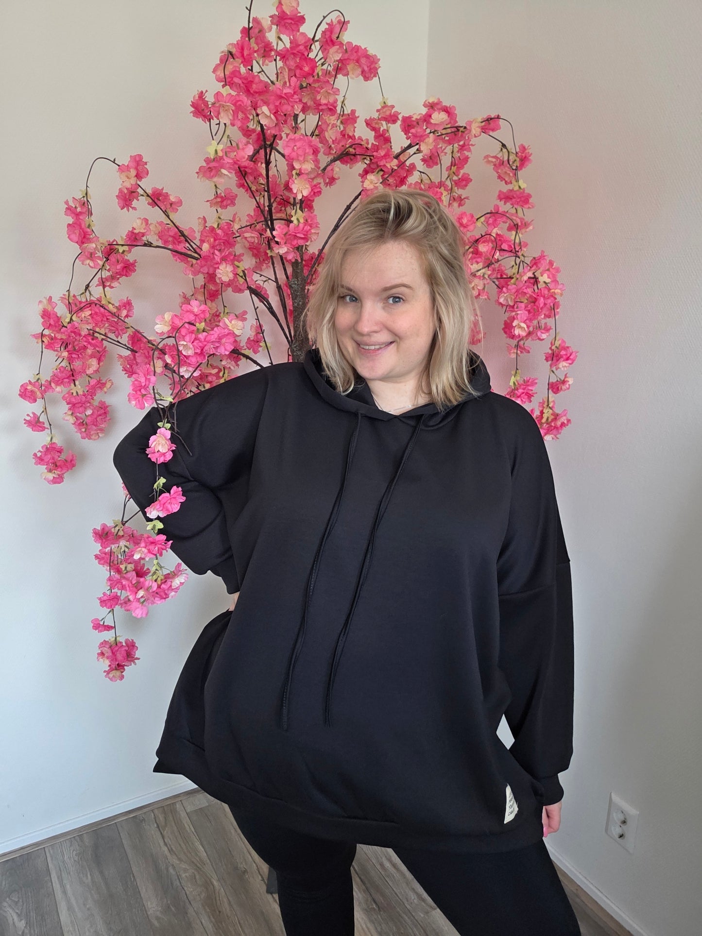 Hoody Life Isn't Perfect (in 4 Kleuren)