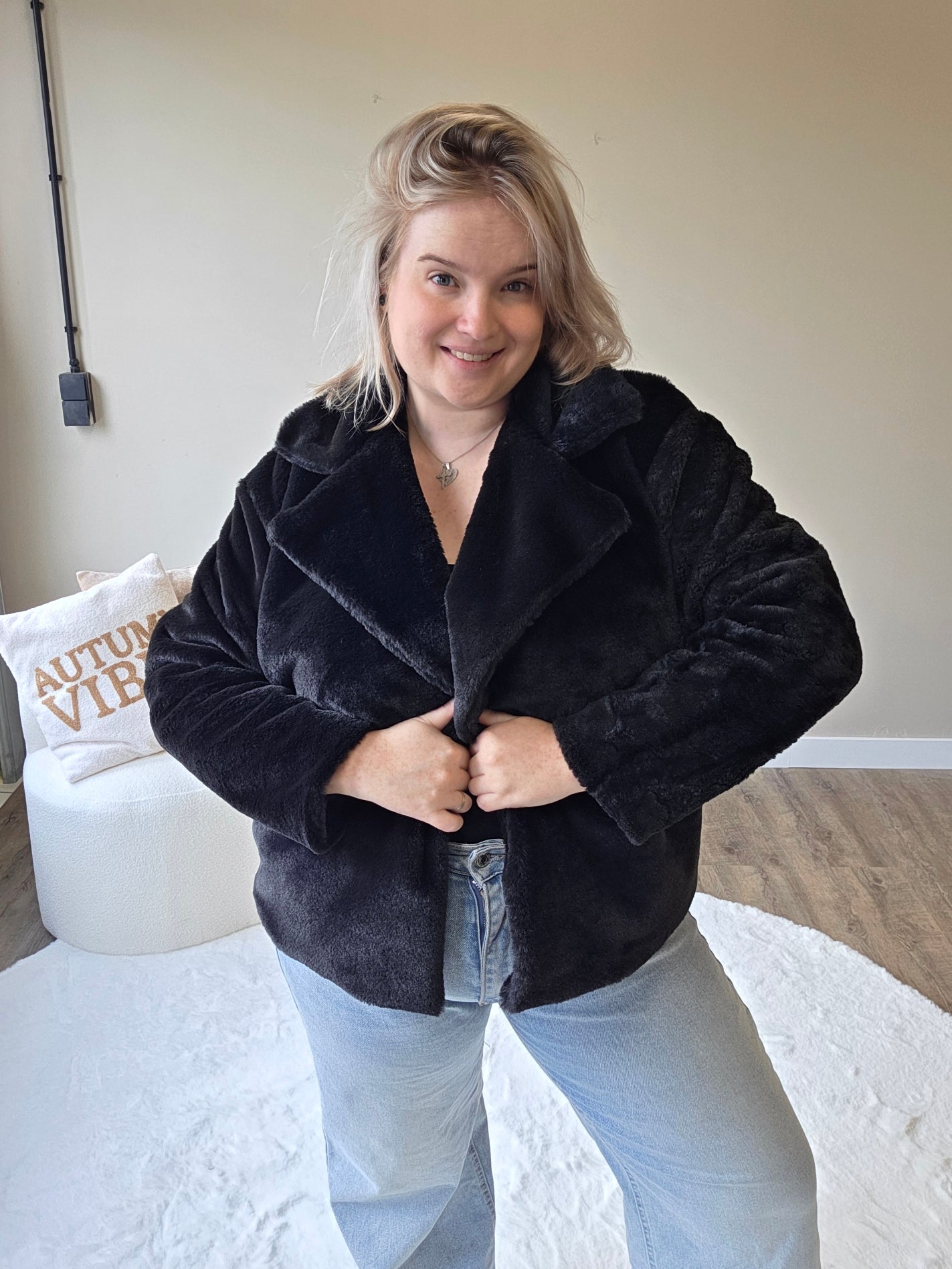 Faux Fur Jackets (In 3 kleuren)