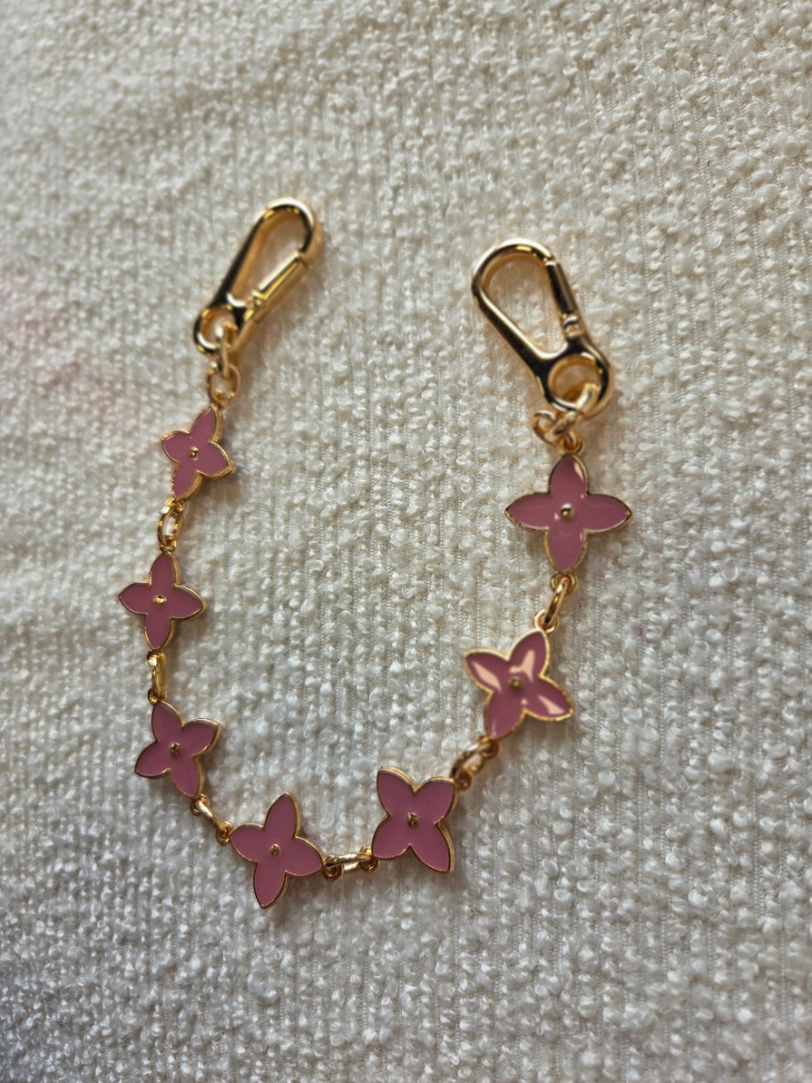 Bag Charm Clover Blush Pink