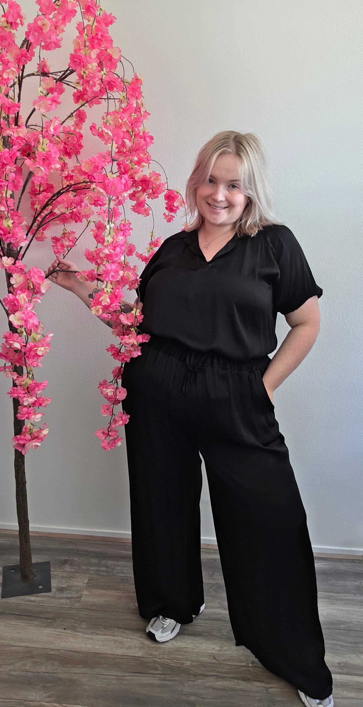 Satin Look Suit (In 2 kleuren)