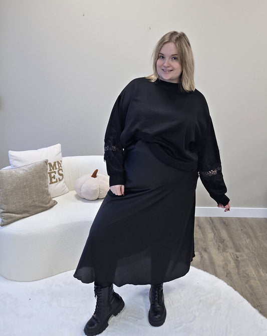 Satin Look Skirt (In 2 kleuren)