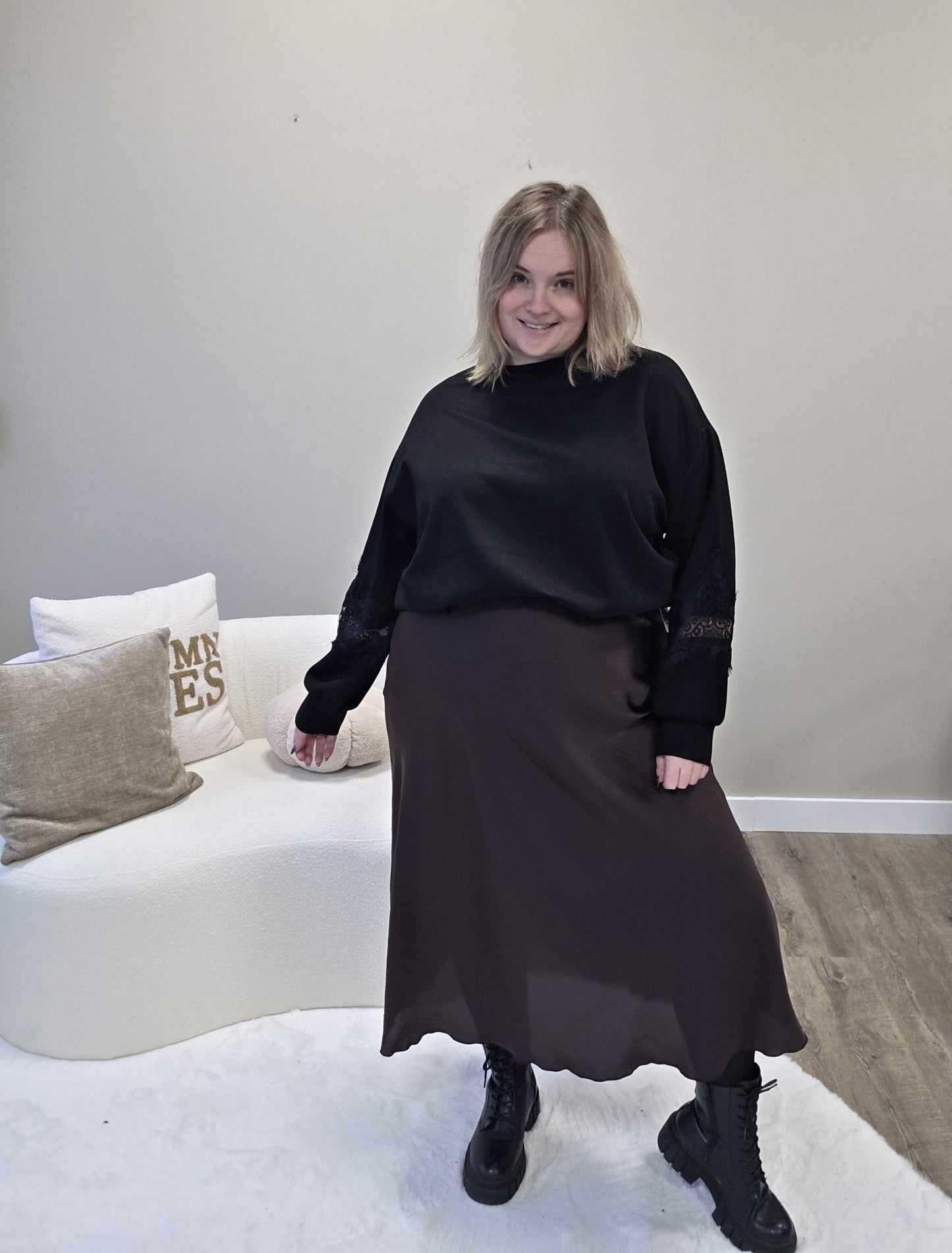 Satin Look Skirt (In 2 kleuren)