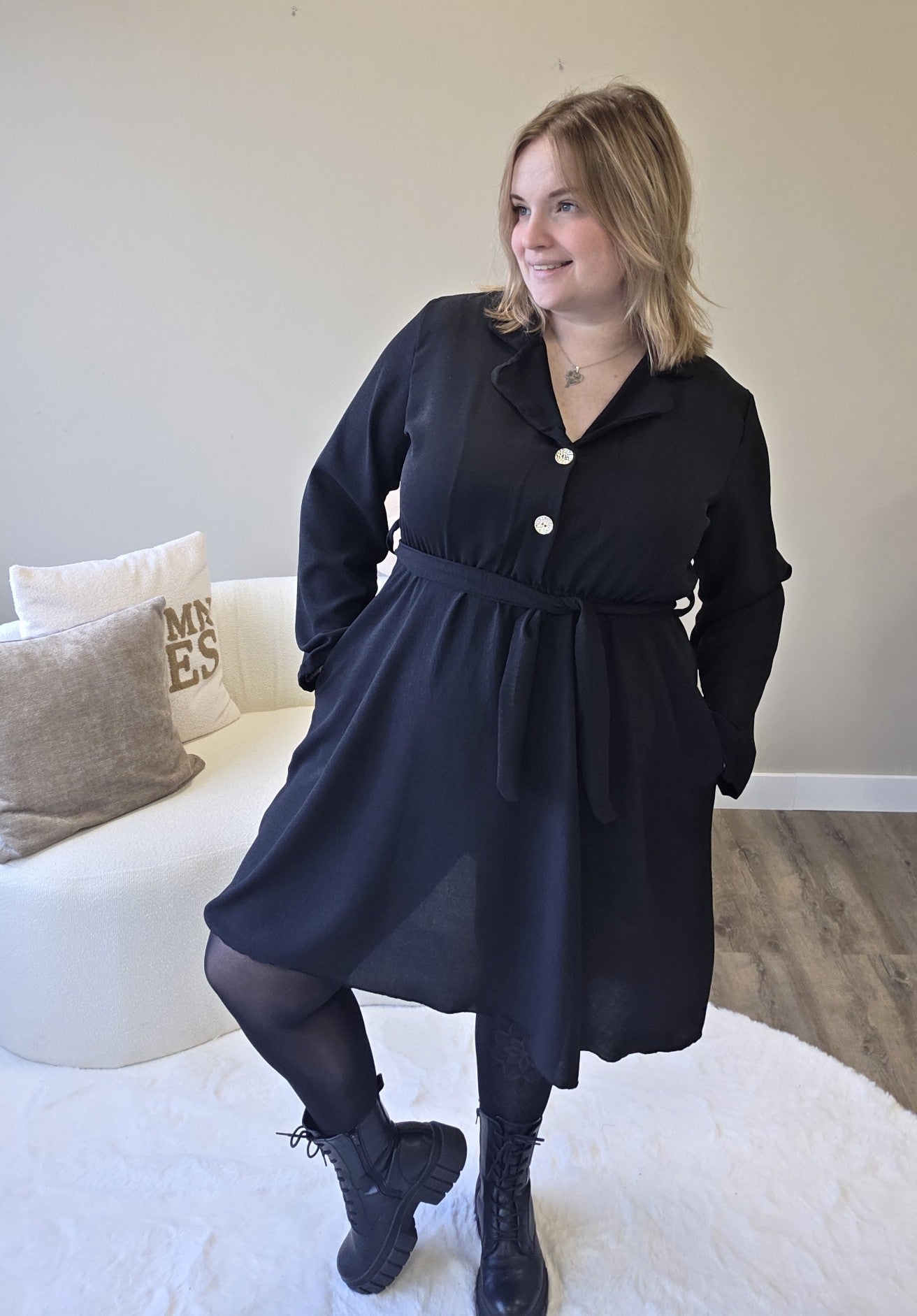 Fara Short Dress (In 2 kleuren)