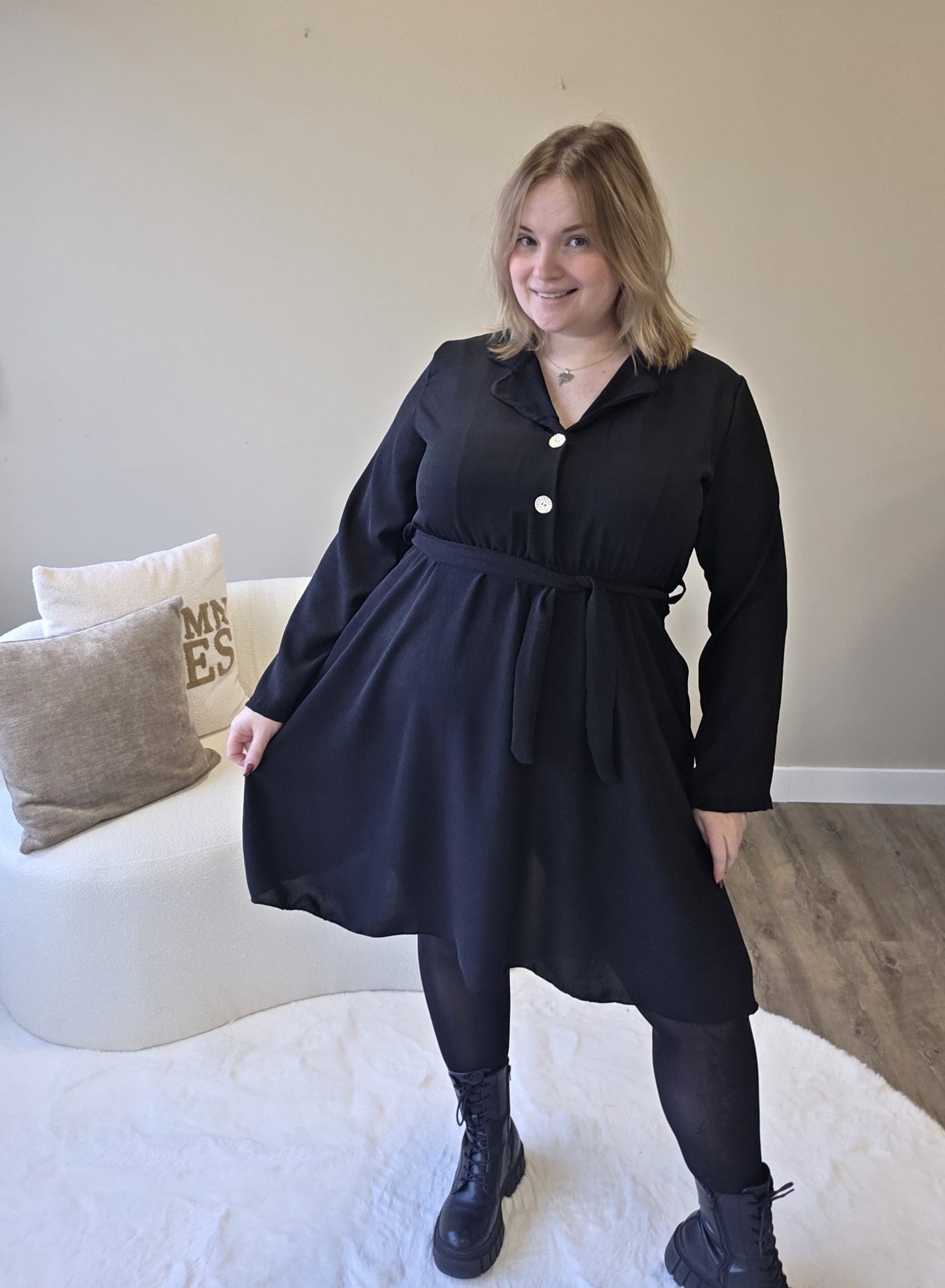 Fara Short Dress (In 2 kleuren)