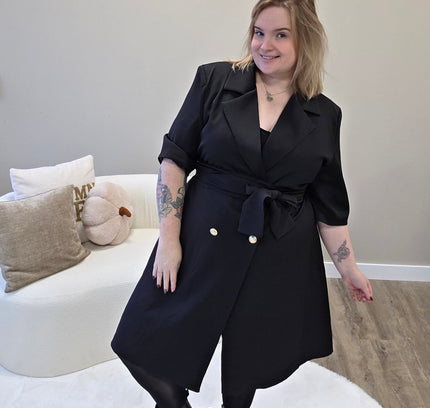 Nikki Curvelly Exclusive Blazer Dress Black