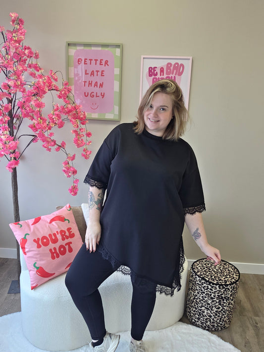 T-Shirt met kant schuin (In 4 kleuren)