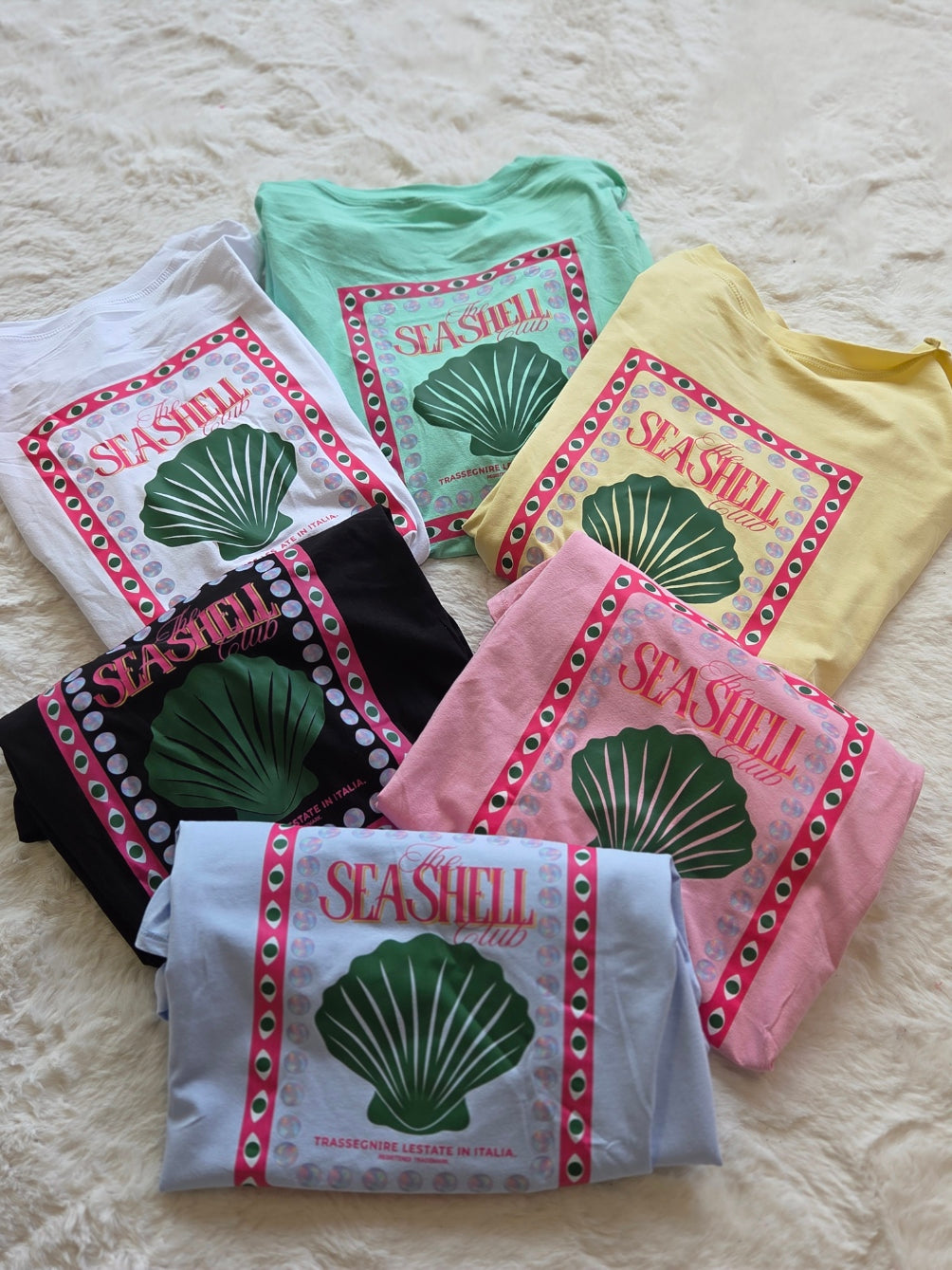 The Seashell Club Tee's (In 6 kleuren)