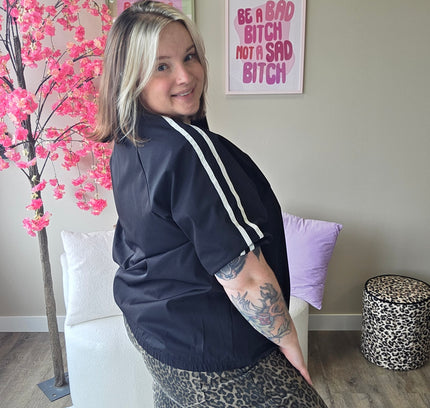 Short Sleave Bomber (In 2 kleuren)