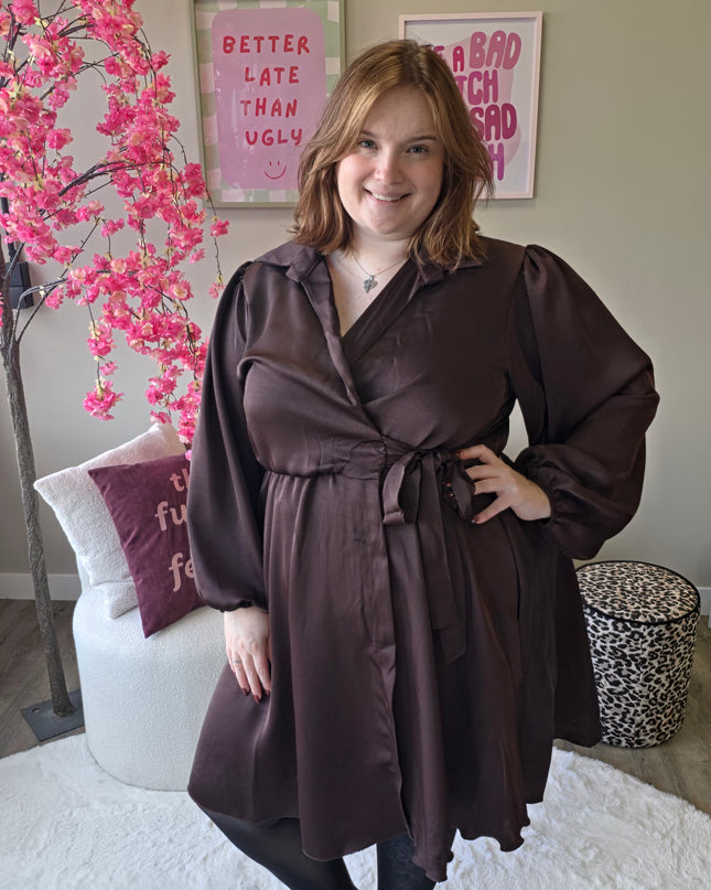 Satin look wikkeljurk kort (In 5 kleuren)