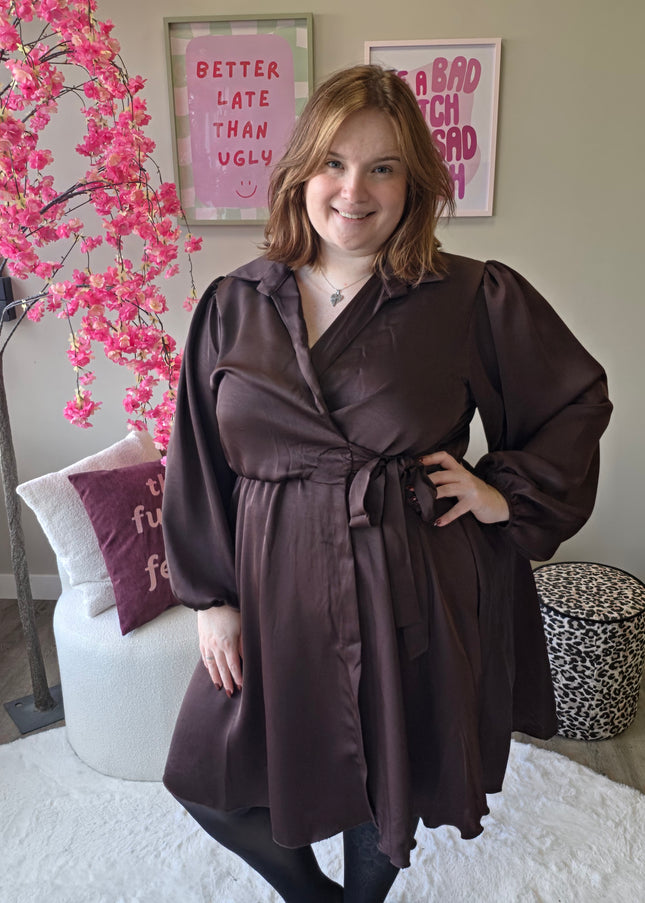 Satin look wikkeljurk kort (In 5 kleuren)