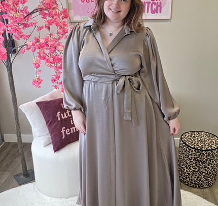 Satin look wikkeljurk lang (In 5 kleuren)