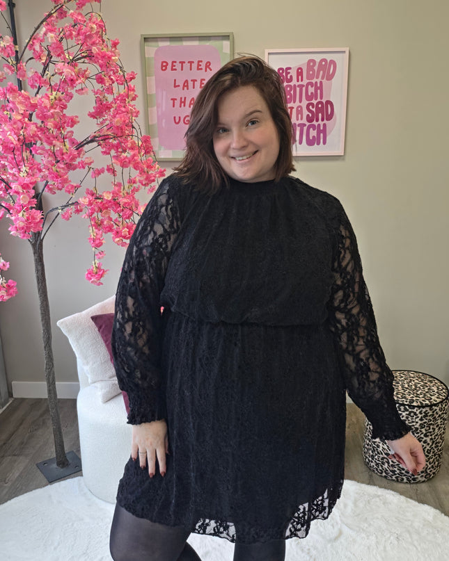 Lace dress (In 3 kleuren)