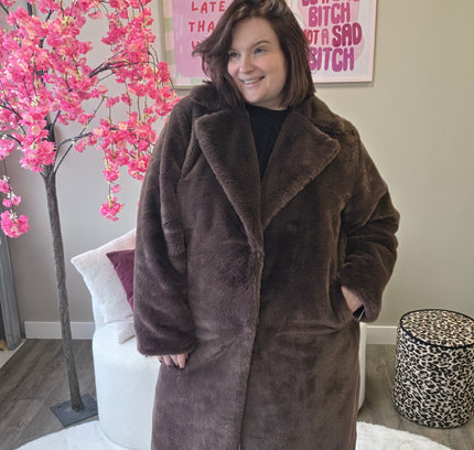 Fake Fur Coat (In 2 kleuren)