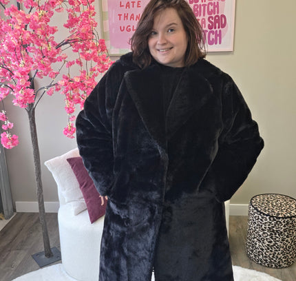 Fake Fur Coat (In 2 kleuren)