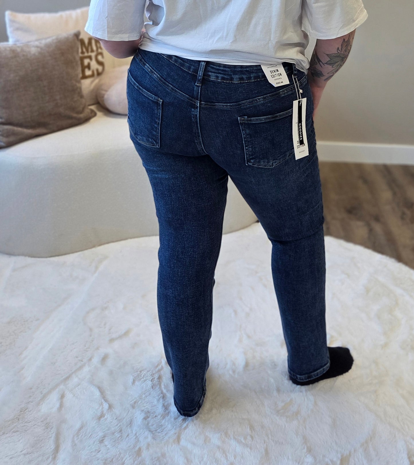 Goodies Straight Jeans | DJ2740