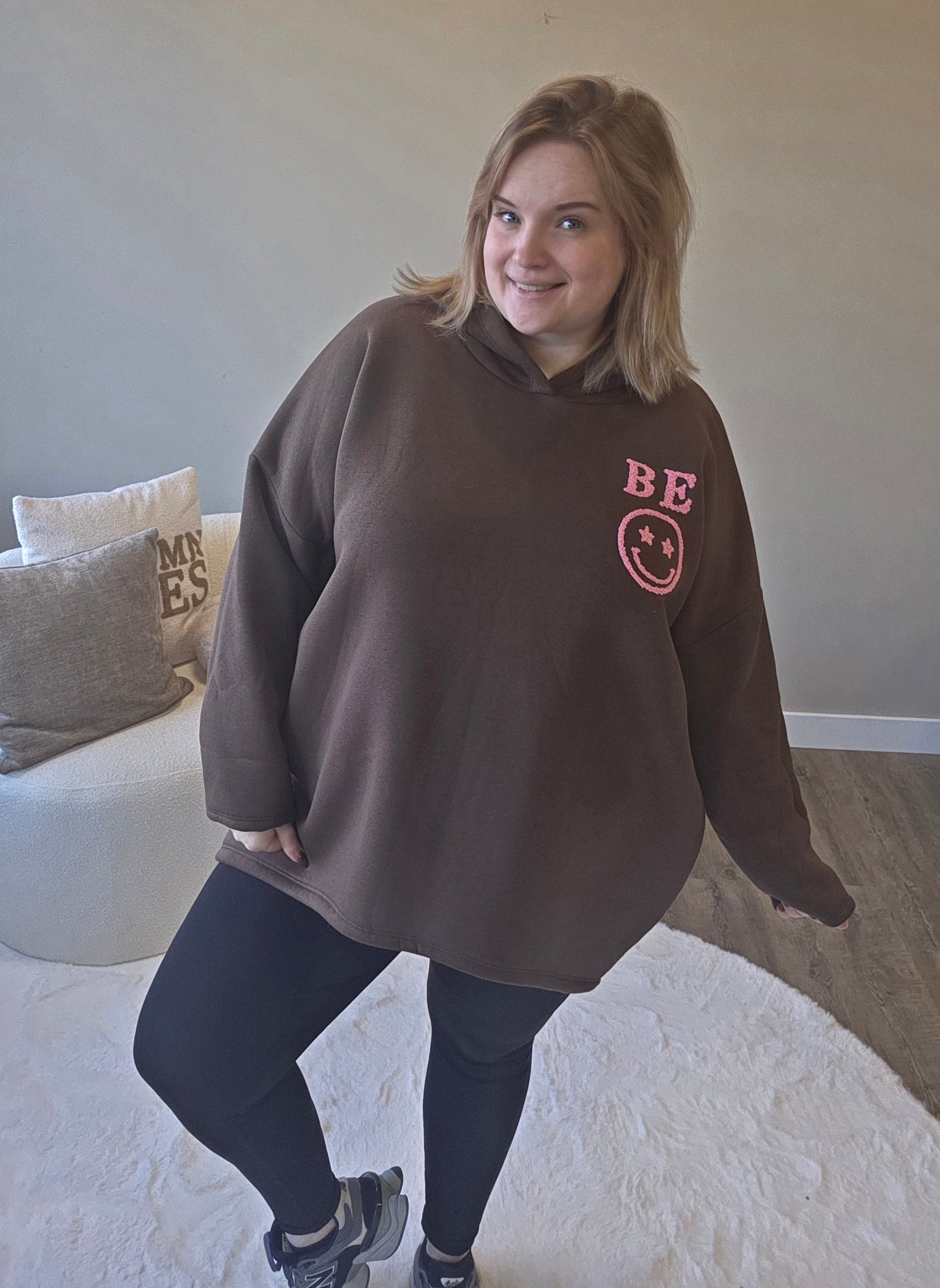 Be Happy Hoodies (In 2 kleuren)