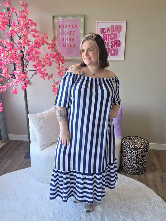 Pretty Off-Shoulder Dress (In 2 kleuren)