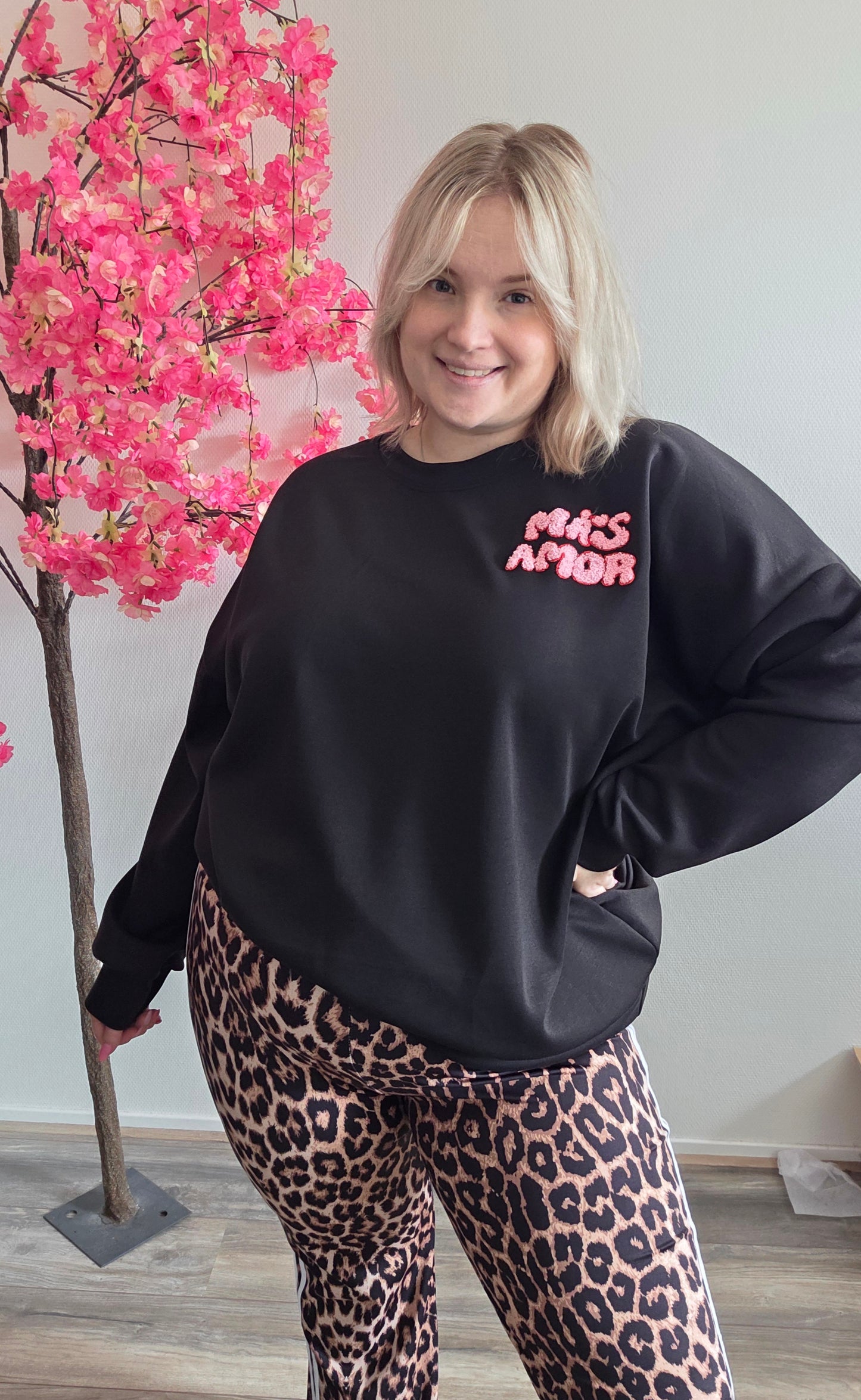 Mas Amor Sweater (In 5 kleuren)
