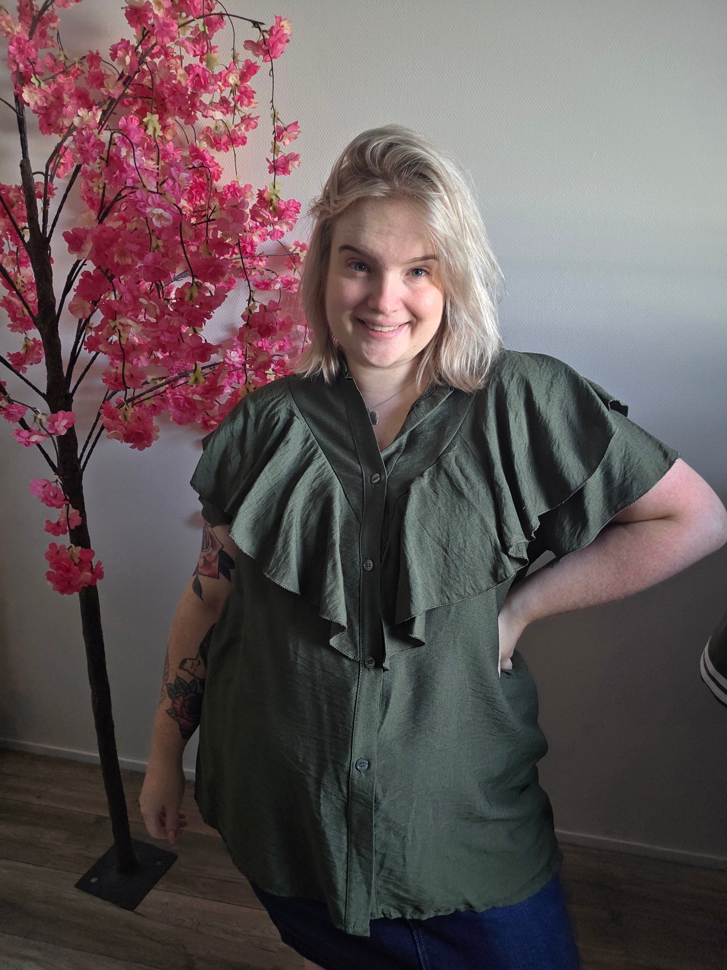 Ruffle Blouse (In 2 kleuren)
