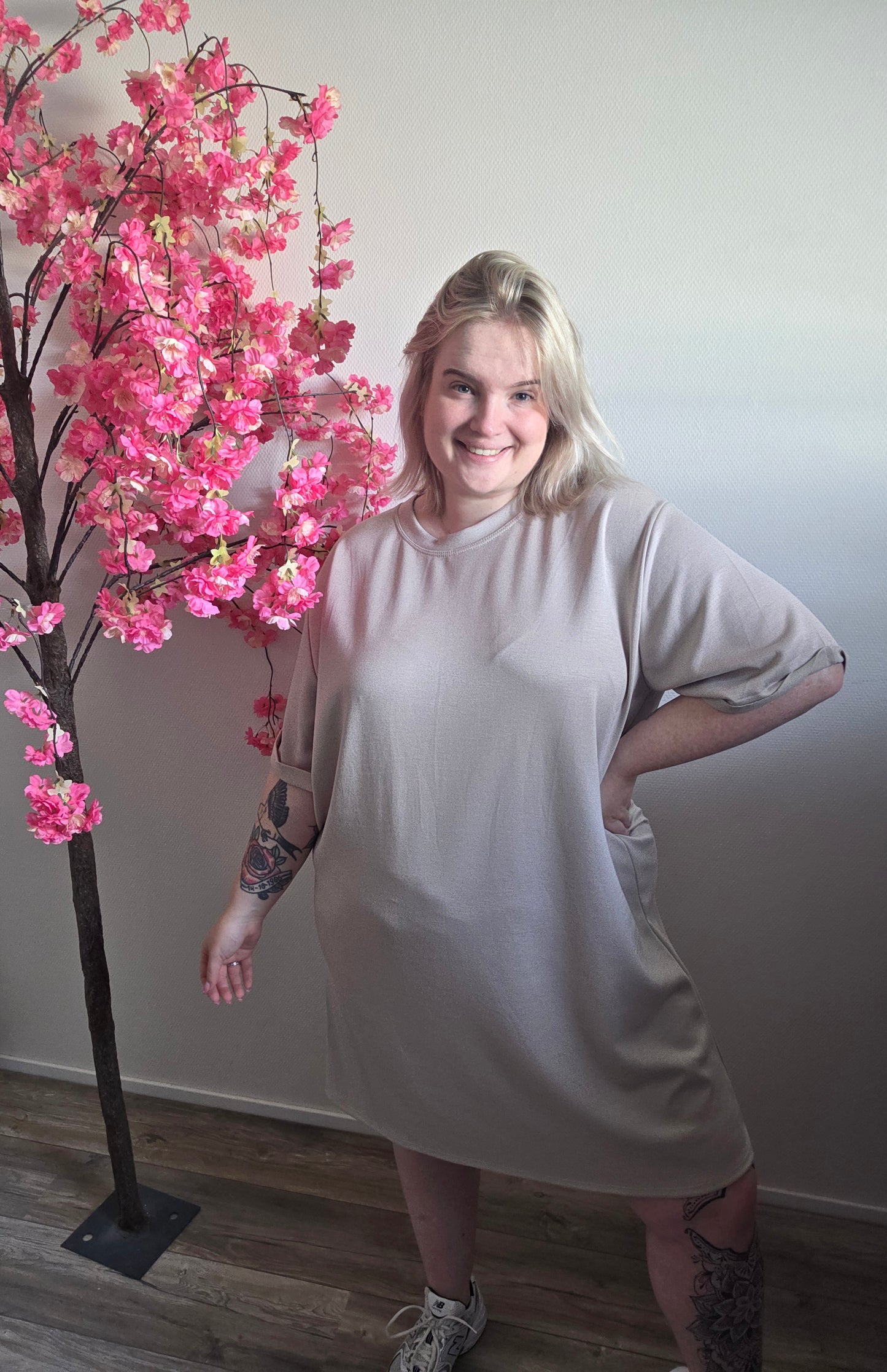 T-Shirt Dress met riem (In 5 kleuren)