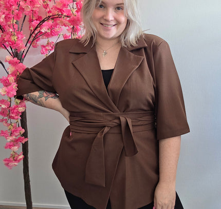 Nikki Curvelly Magic Waist Blazer Schoko