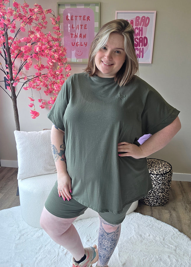 Nikkicurvelly exclusive lounge set army groen