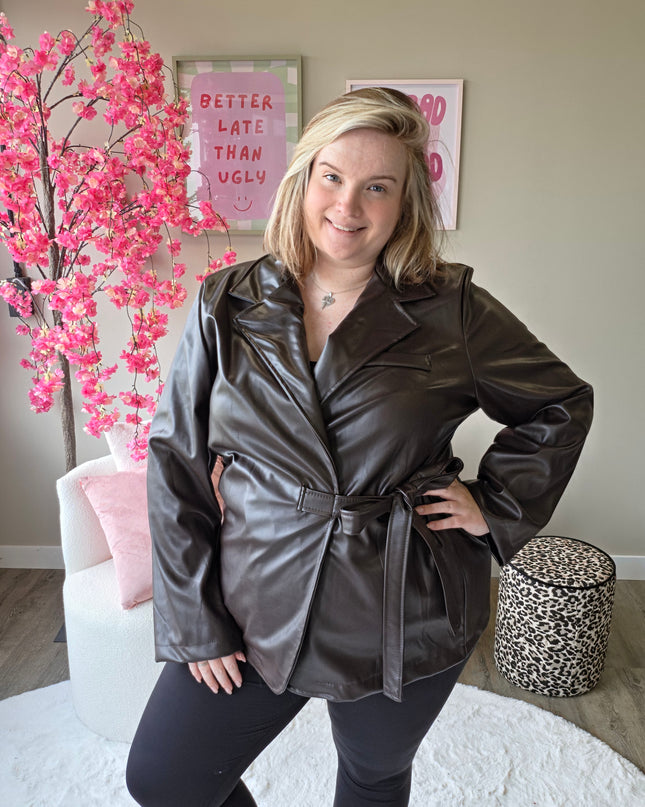 Leatherlook Wrap Blazers (In 2 kleuren)