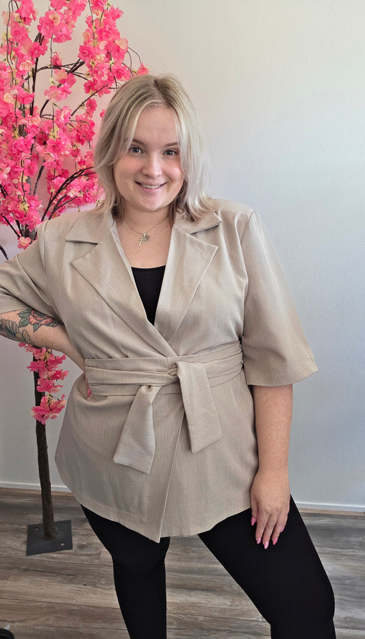 Nikki Curvelly Magic Waist Blazer Zand