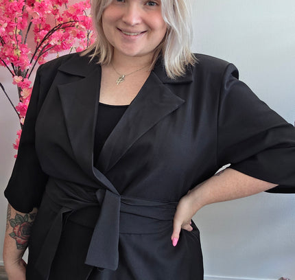 Nikki Curvelly Magic Waist Blazer Zwart