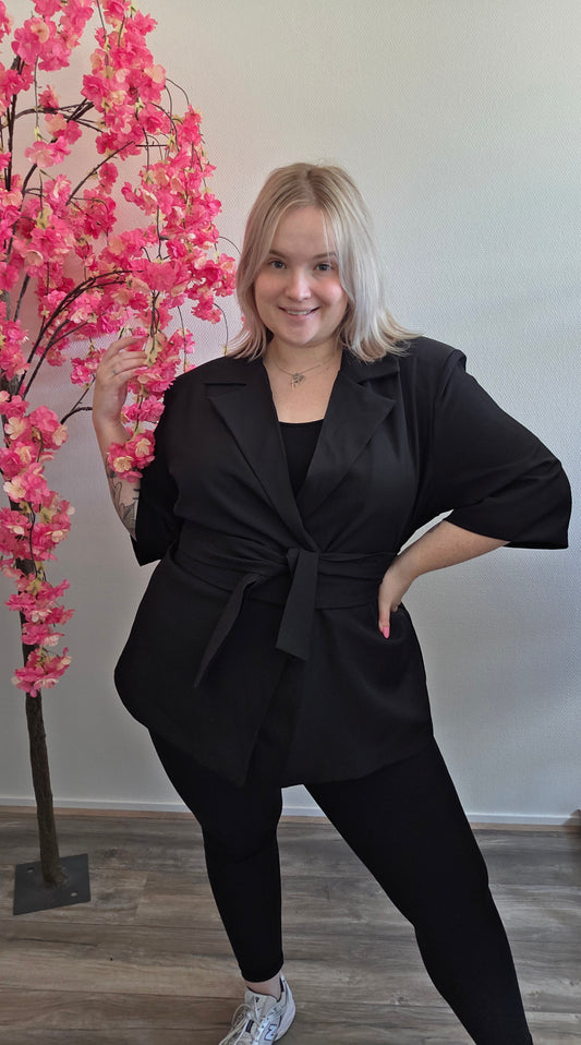 Nikki Curvelly Magic Waist Blazer Zwart
