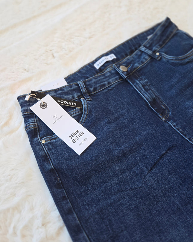 Goodies Straight Jeans | DJ2740