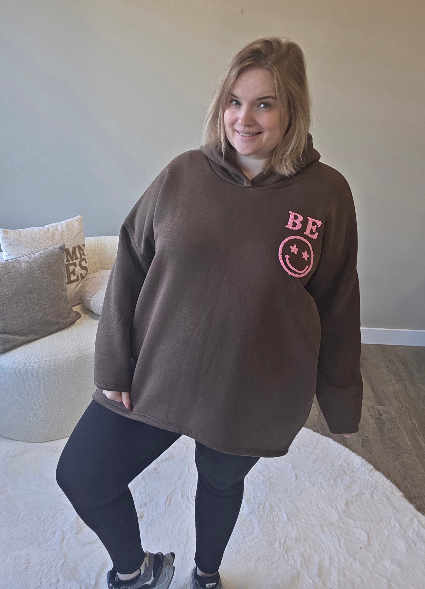 Be Happy Hoodies (In 2 kleuren)