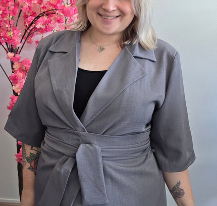 Nikki Curvelly Magic Waist Blazer Grey