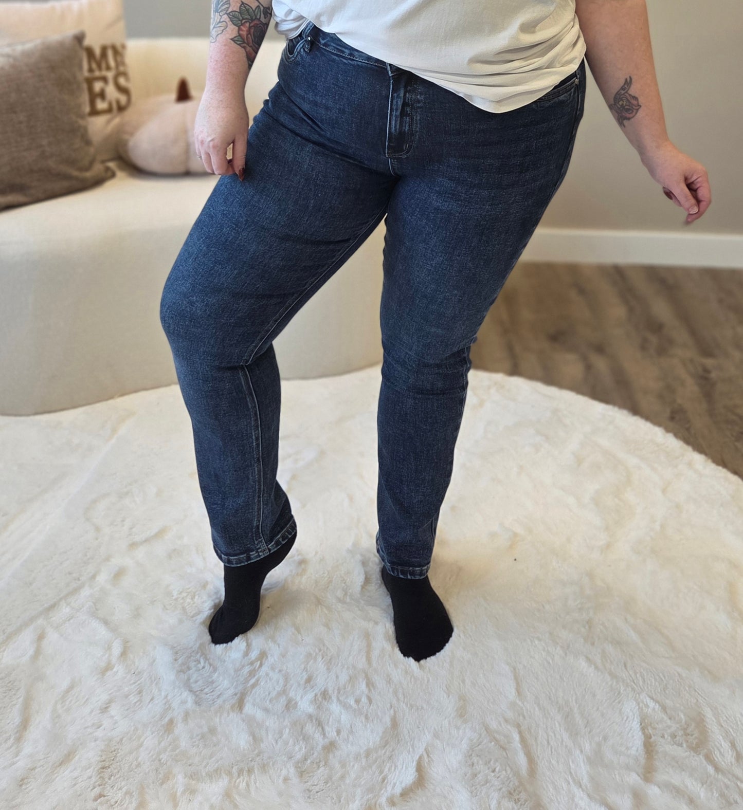 Goodies Straight Jeans | DJ2740