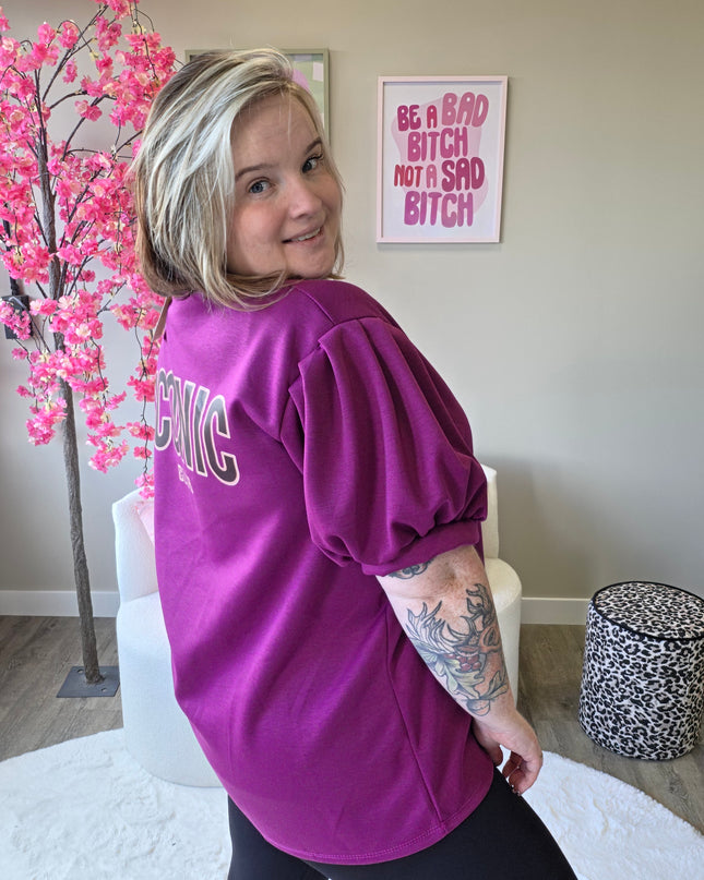 Iconic pofmouw Tee (In 4 kleuren)
