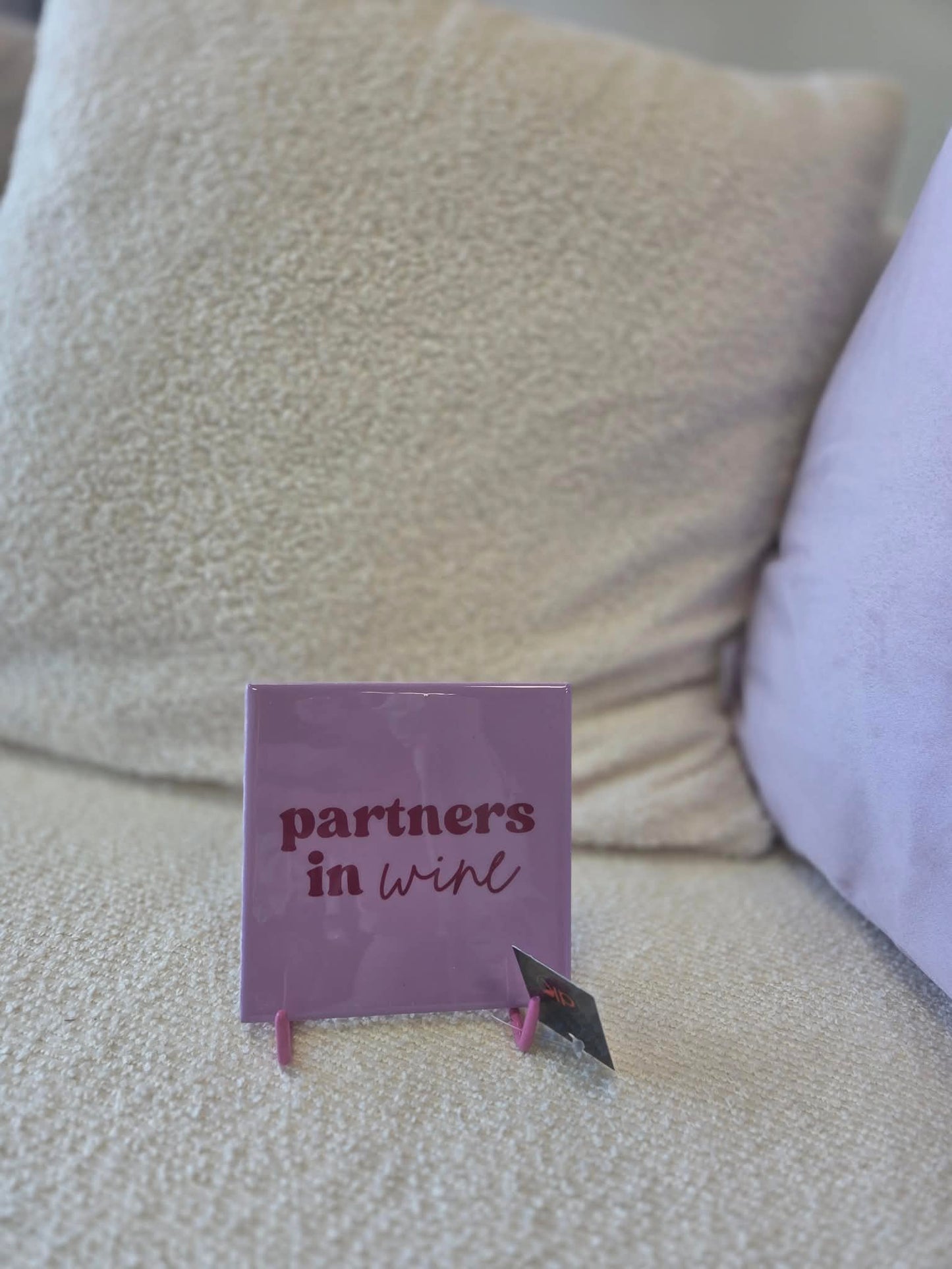 Tegeltje Partners in wine