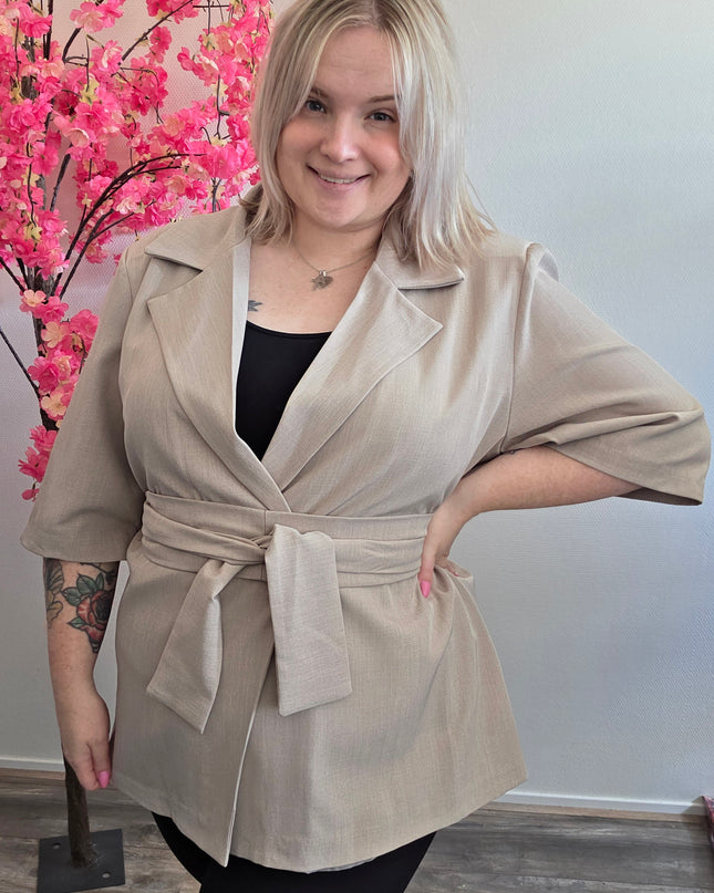 Nikki Curvelly Magic Waist Blazer Sand