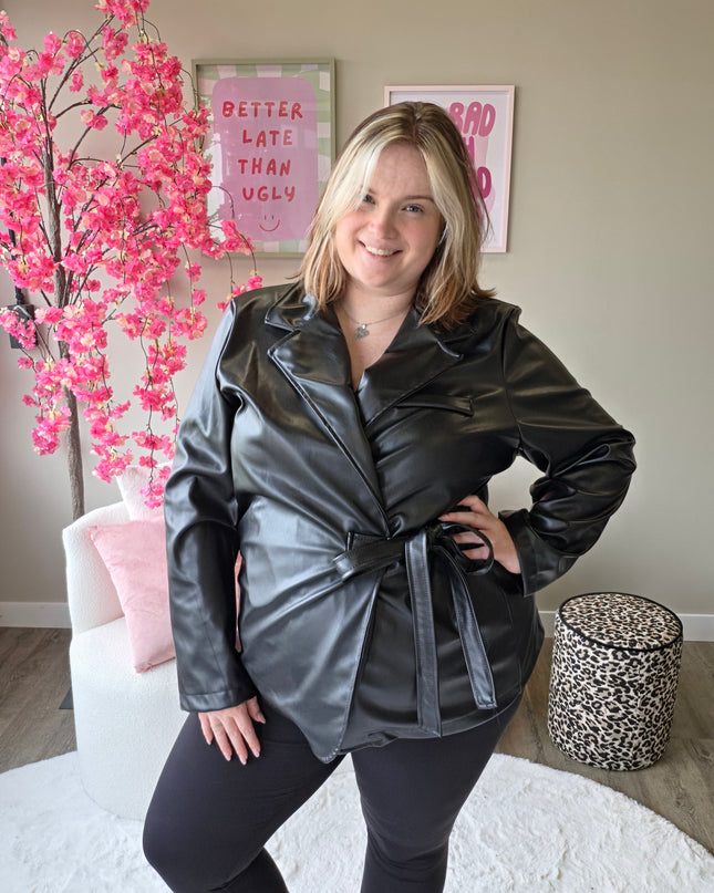 Leatherlook Wrap Blazers (In 2 kleuren)